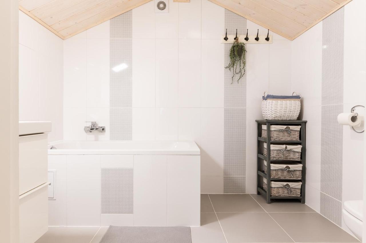 Babiogorska Perelka W Skandynawskim Stylu Z Sauna I Kominkiem Jordanow Exterior foto